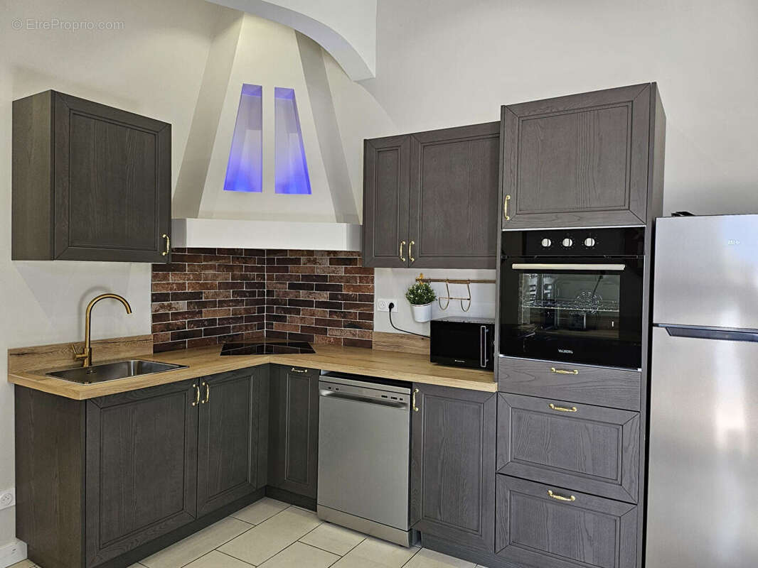 Maison à SAINT-VICTORET