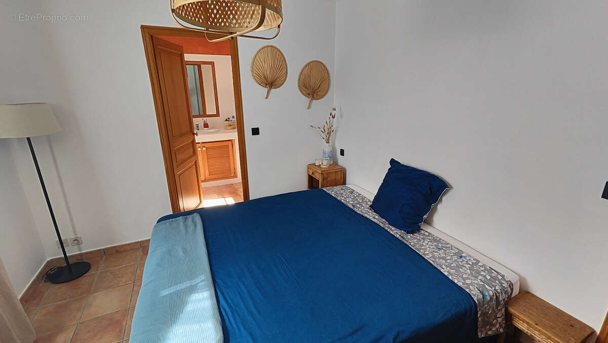 Maison Villeneuve Les Avignon 4 pièce(s) 135 m2 - photo 8