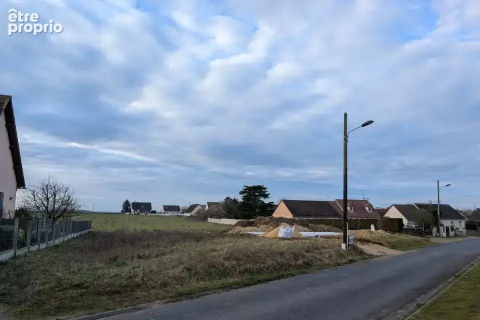 Terrain 663 m² à Bercheres-Les-Pierres  - photo 2