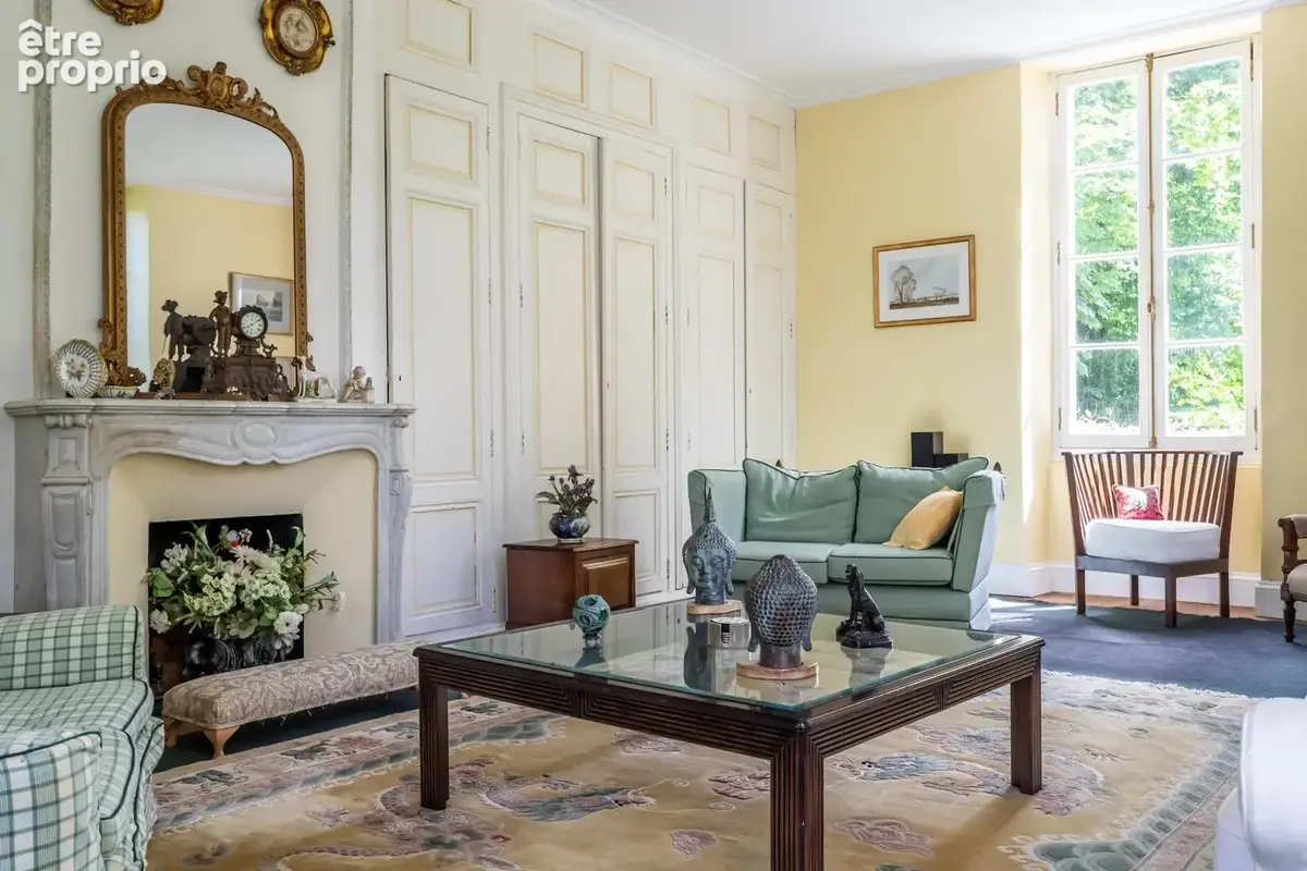 Château avec annexes, piscine, court de tennis et garages - photo 33