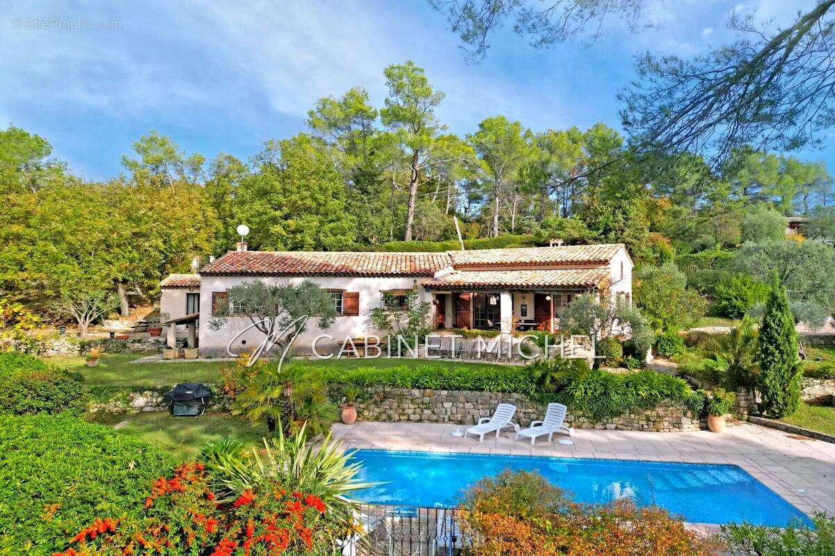 Maison à LE ROURET