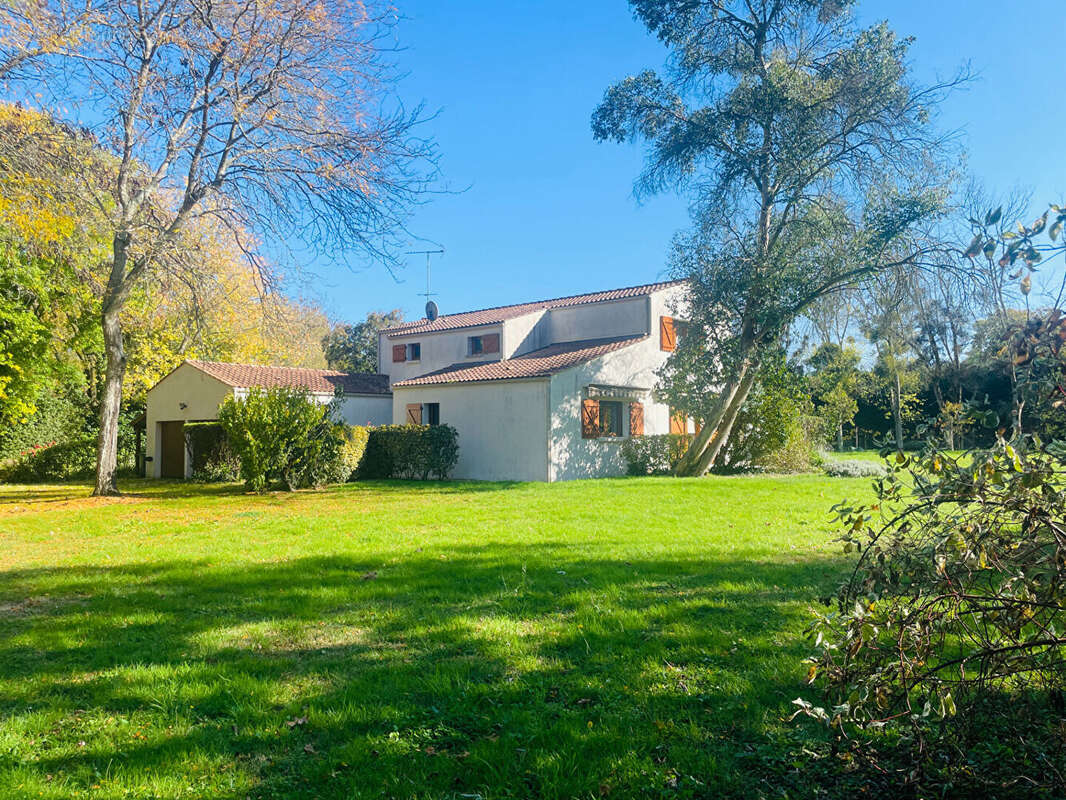 Maison à COMMEQUIERS