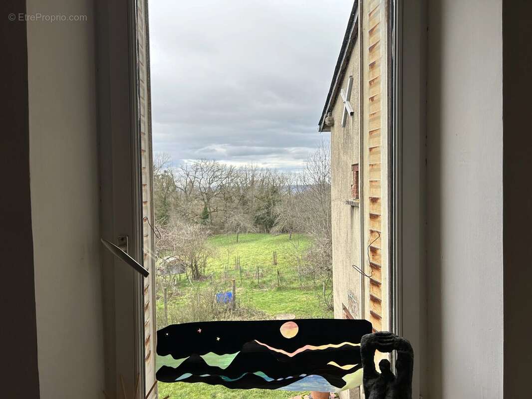 Maison à CHATELUS-MALVALEIX