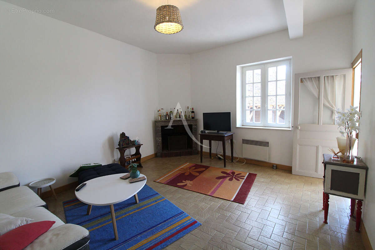 Maison à HUISSEAU-SUR-COSSON