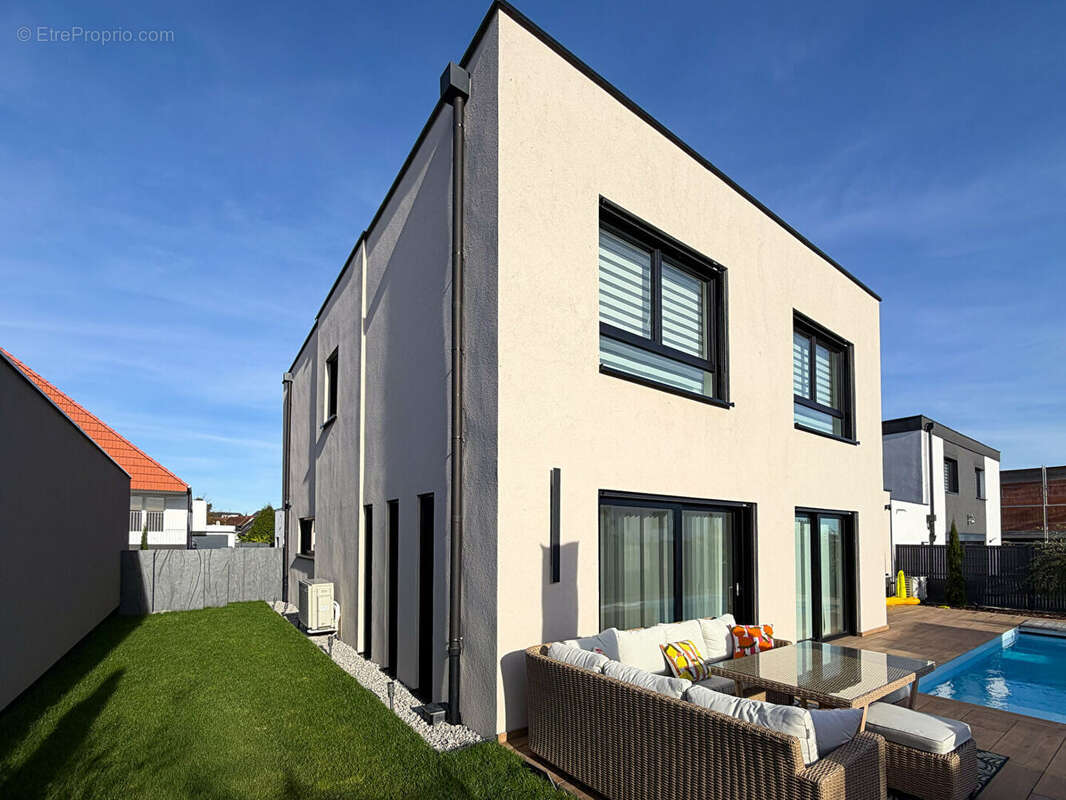 Maison à NIEDERHAUSBERGEN