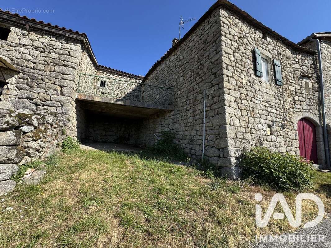 Maison 38 m² à Beaumont  - photo 2
