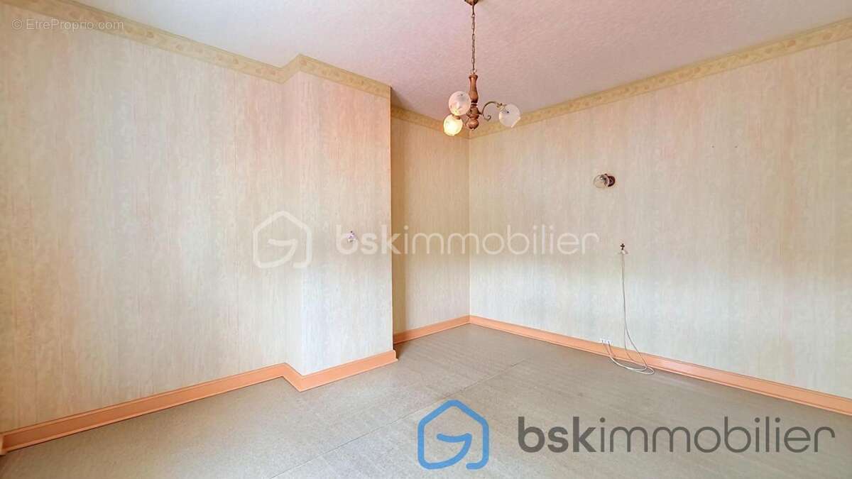 Maison à ROEULX