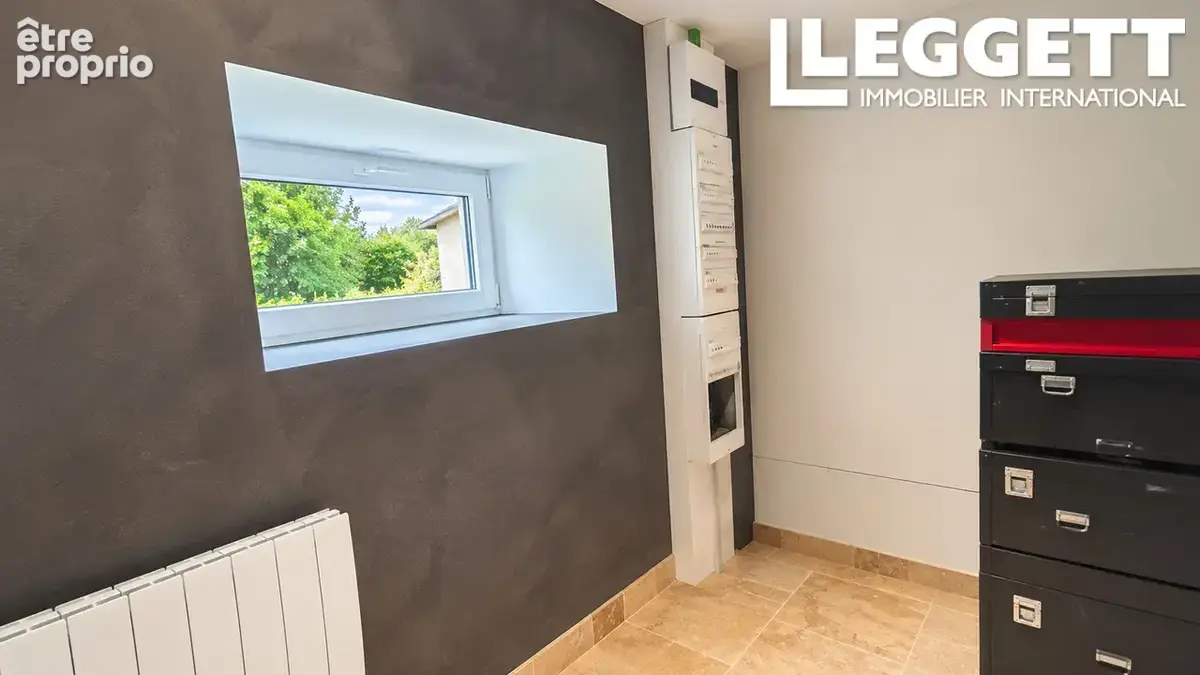 Leggett vous offre cette Superbe grange en pierre rénovée de 3 chambres avec grange de 85 m² près de Saint-Lô - photo 9