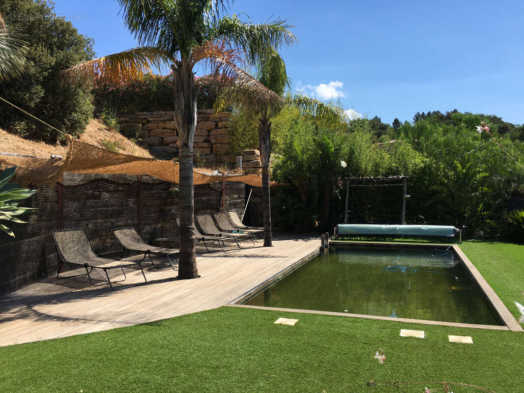 Maison à PLAN-DE-LA-TOUR