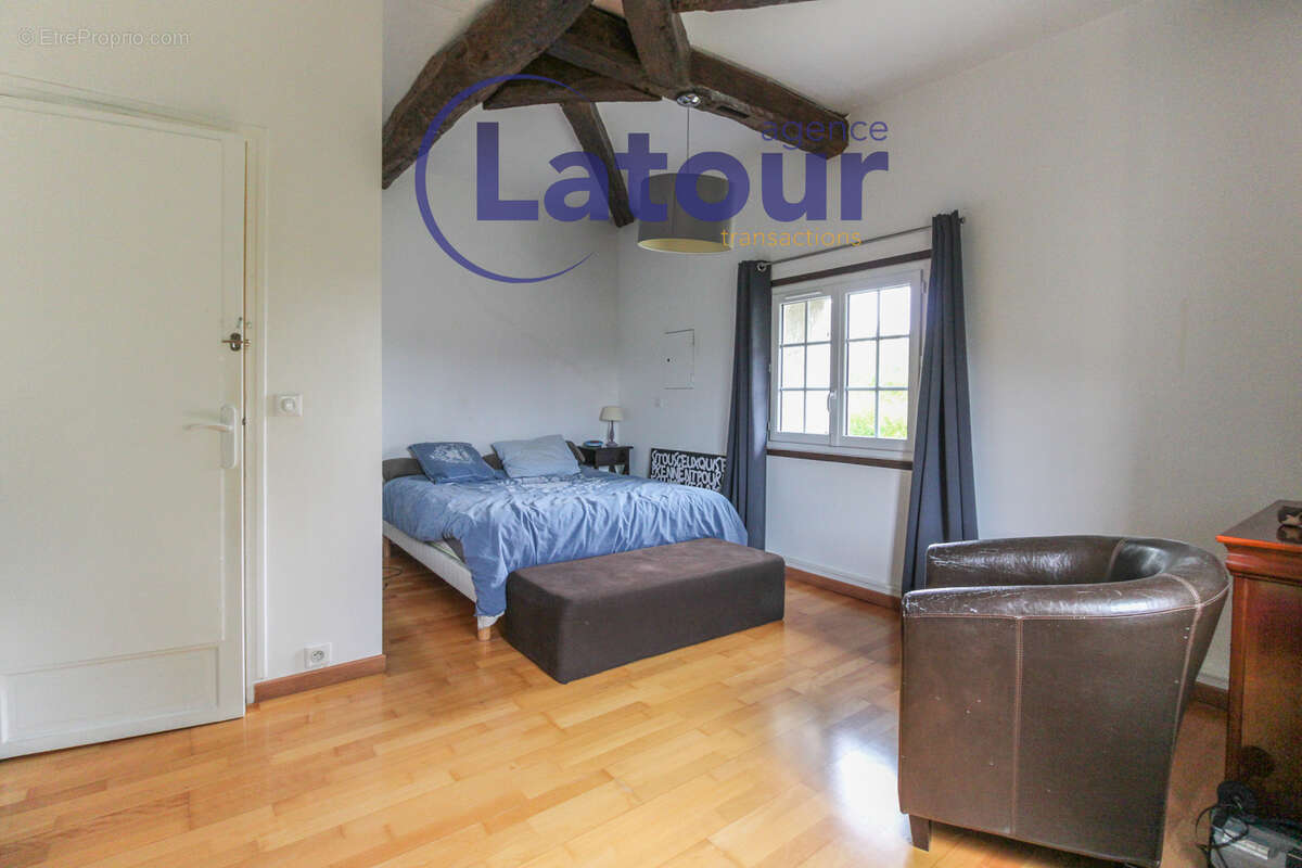 Maison à MEZIERES-EN-DROUAIS