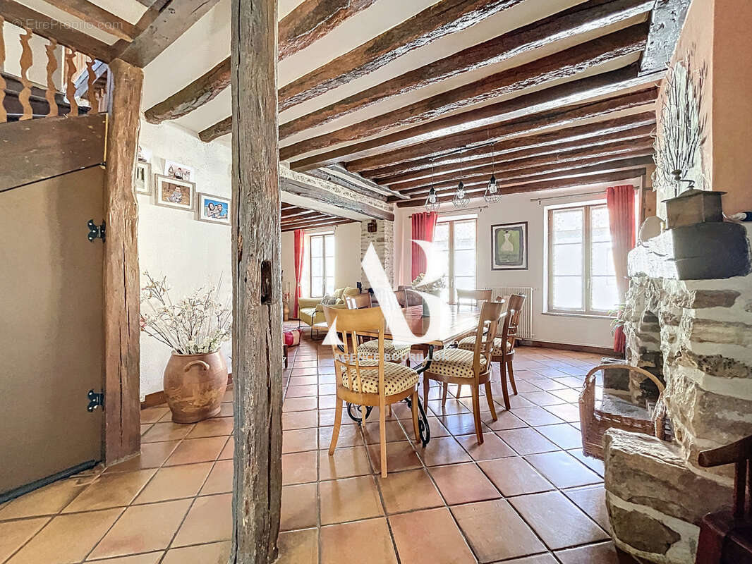 Maison à BREAU