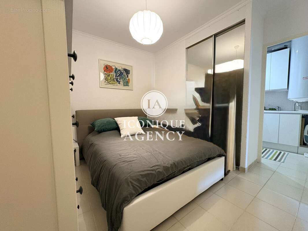 Appartement à VALLAURIS