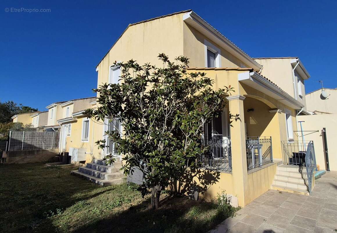 Maison à SUSSARGUES
