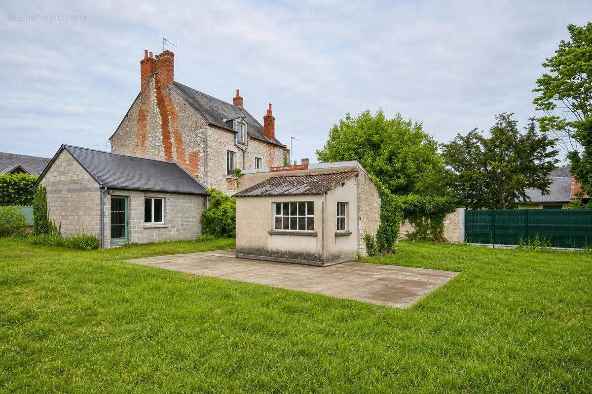 Maison à MEHUN-SUR-YEVRE