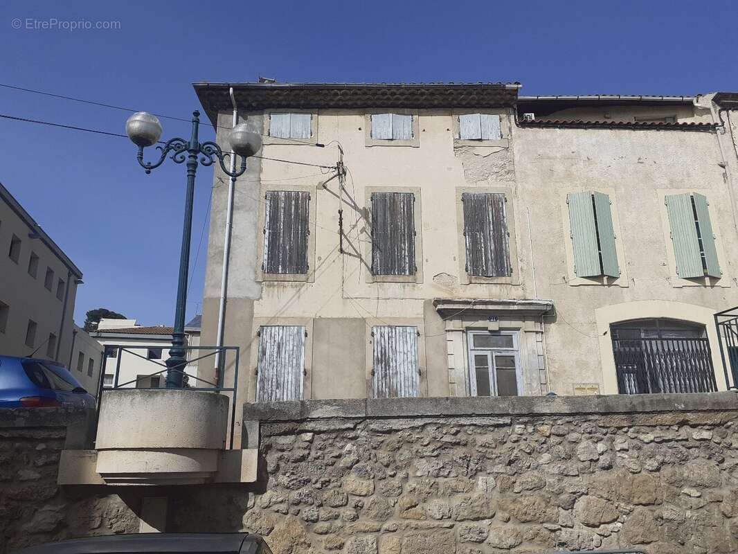 Maison à NISSAN-LEZ-ENSERUNE