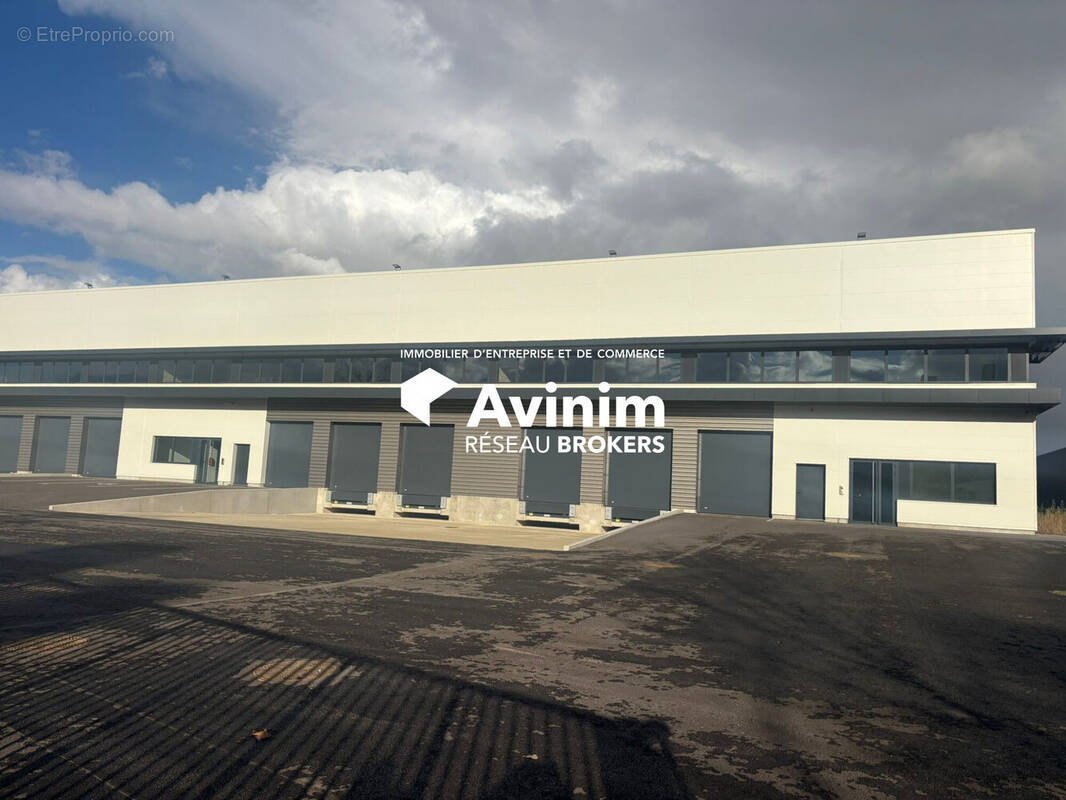 Commerce à LE BLANC-MESNIL