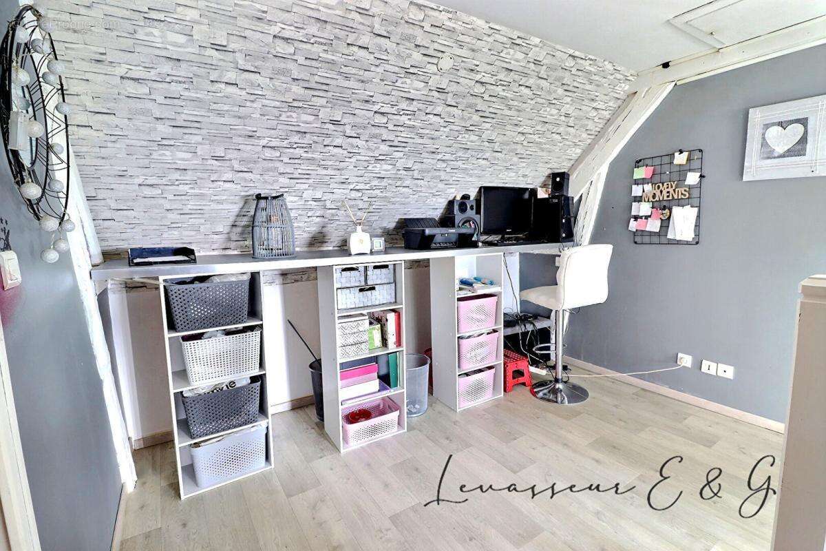 Maison à BREUIL-LE-VERT