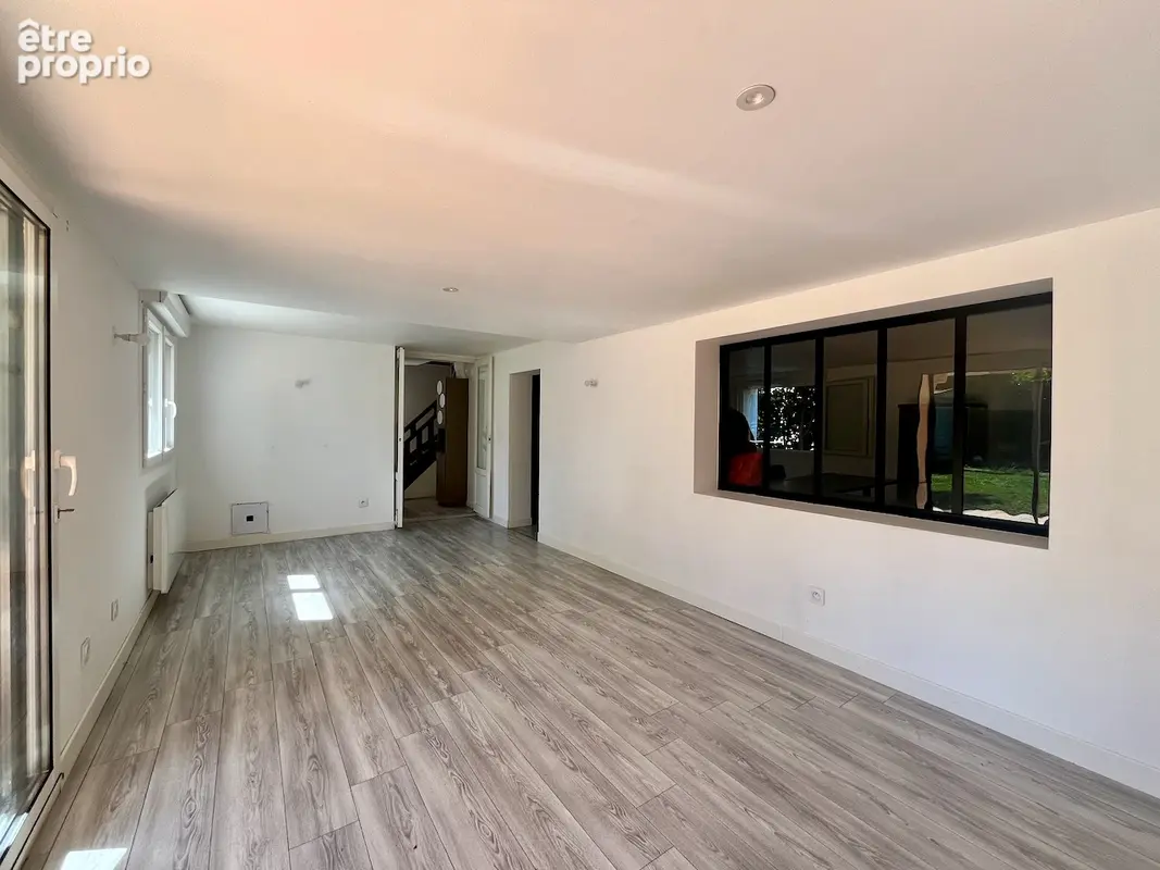 À Villeneuve-sur-Lot, découvrez cette maison d'environ 115 m², idéalement située à proximité des commodités, du collège Anatole  - photo 7