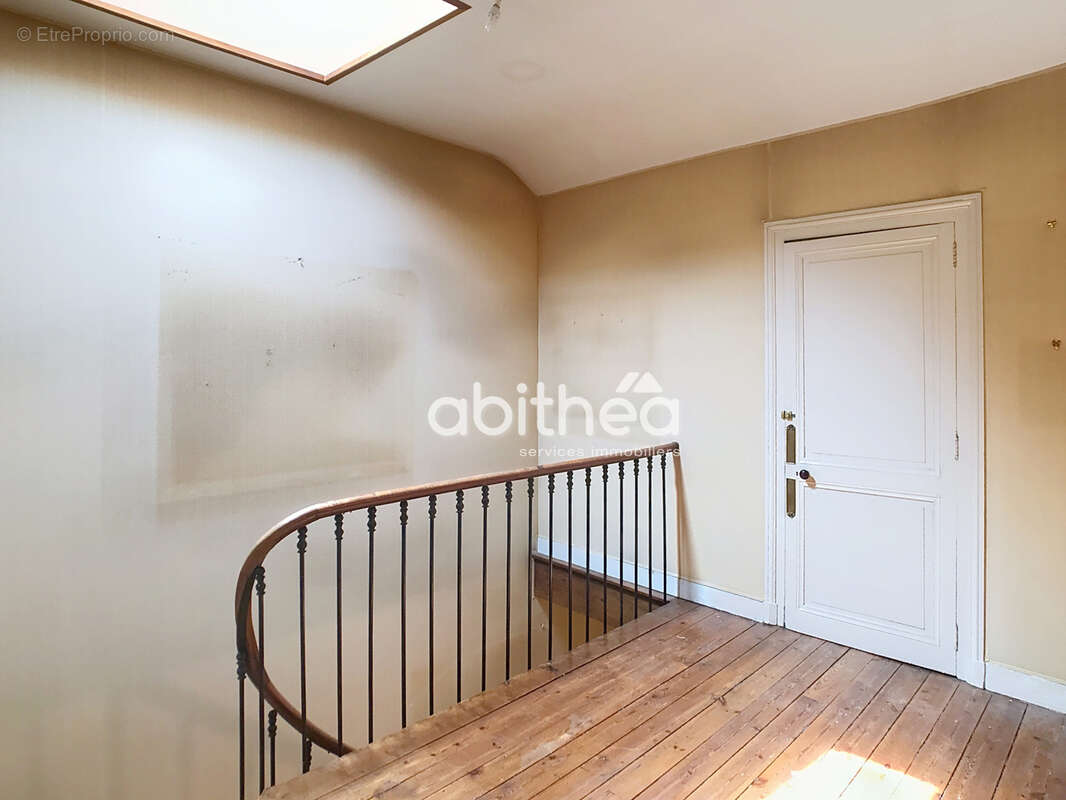 Maison de ville angouleme 179 m2 3 chambres - photo 18