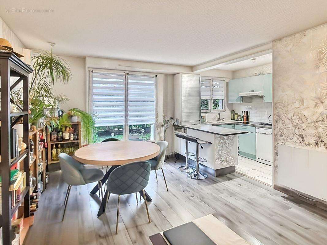 Appartement à BUSSY-SAINT-GEORGES