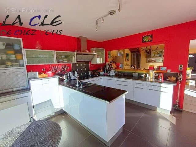 Maison à COULONGES-SUR-L'AUTIZE