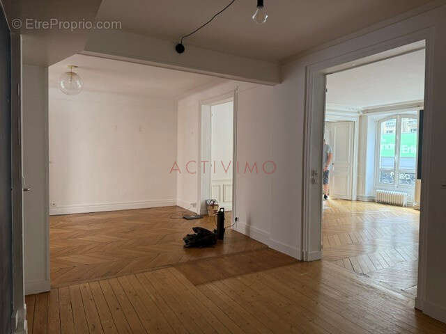 Appartement à PARIS-6E