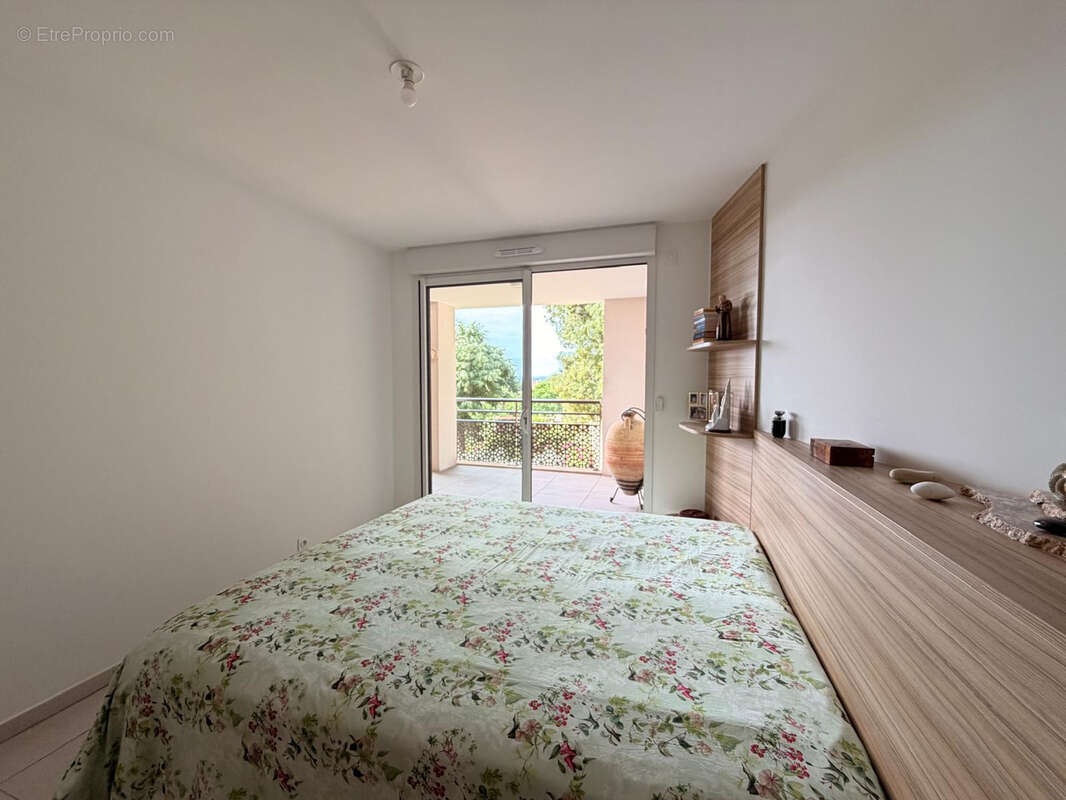 NIMES TOUR MAGNE/ LAMPEZE Appartement de standing T4 de 125 m2 - photo 13