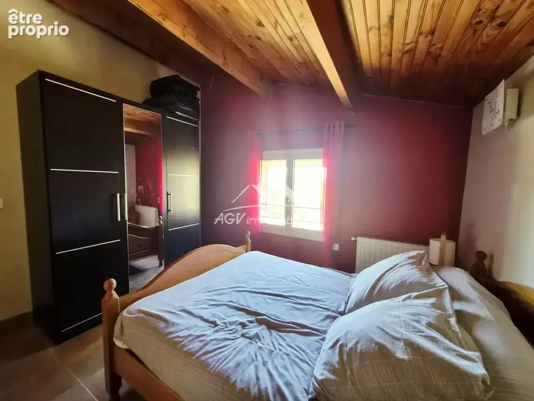 Maison trois chambres, avec piscine et 3884 m² de terrain - photo 9