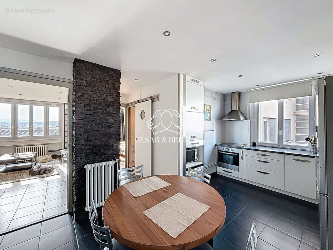 Appartement à LYON-7E