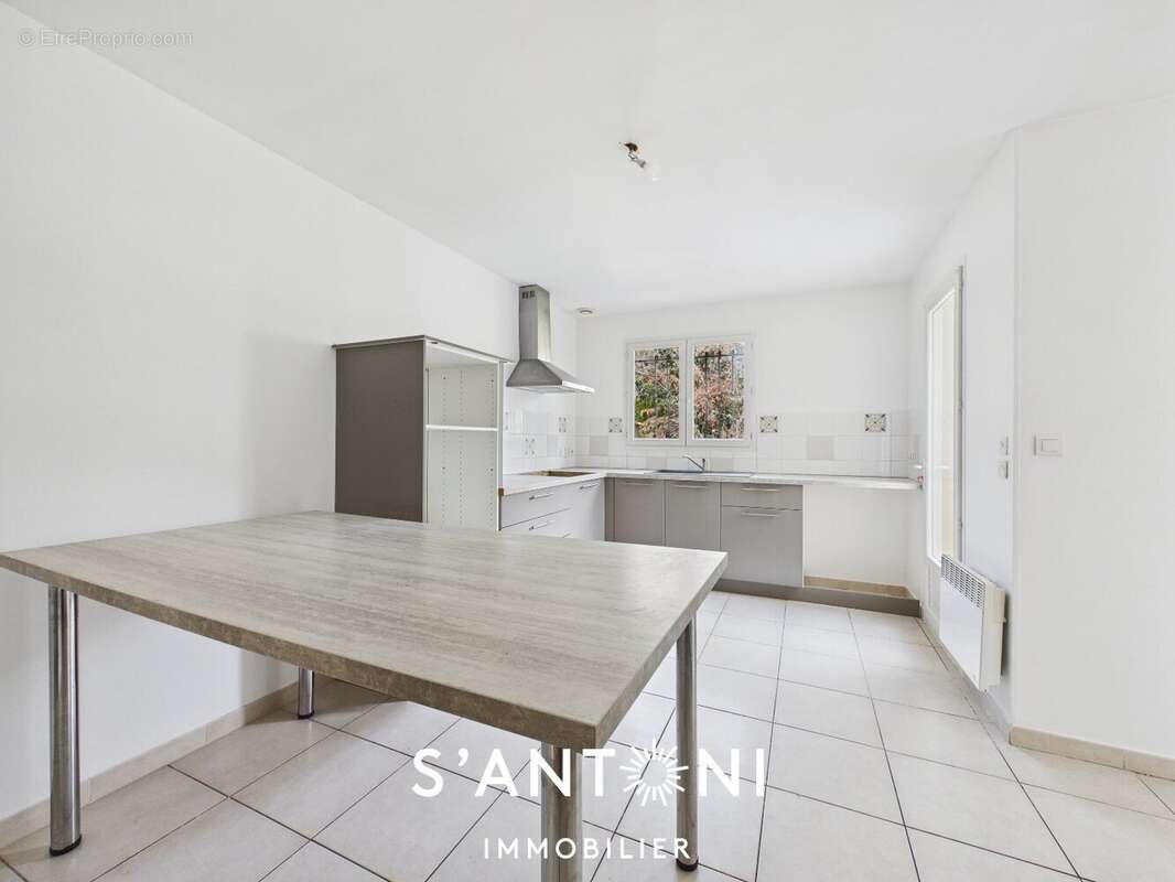 Maison à LIGNAN-SUR-ORB