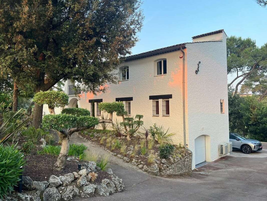 Maison à BIOT