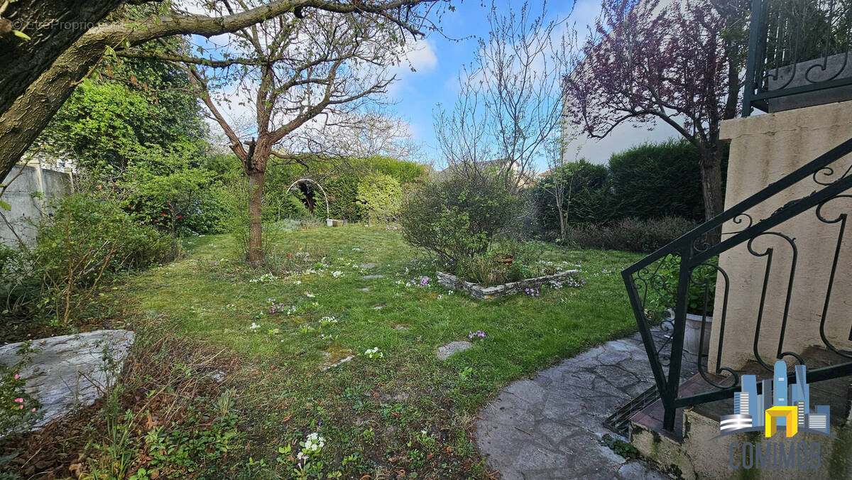 Maison à SAINT-GRATIEN