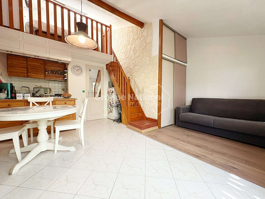 Appartement T2 avec jardin privatif  - Résidence avec piscine - Eyguières - photo 6