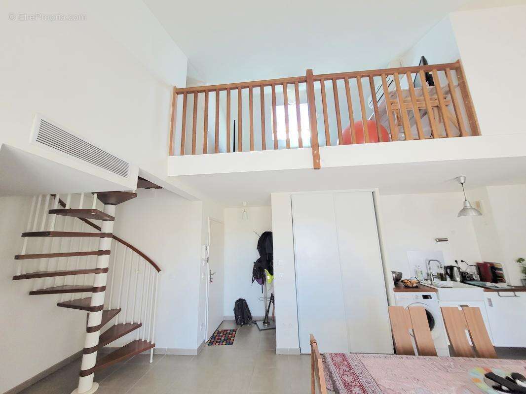 Appartement à MARSEILLE-8E