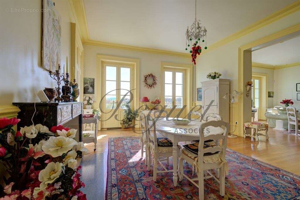 Maison à LOCHES