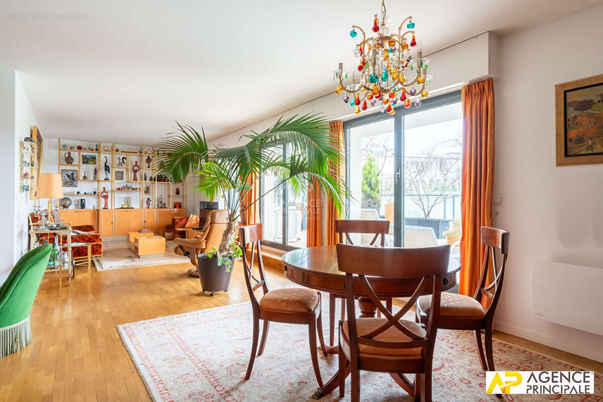 Appartement à MAISONS-LAFFITTE