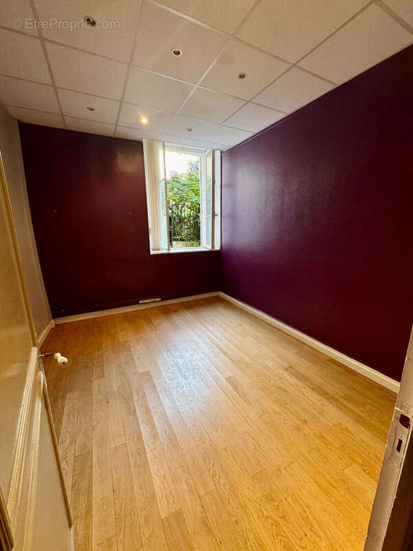 Commerce à VERSAILLES