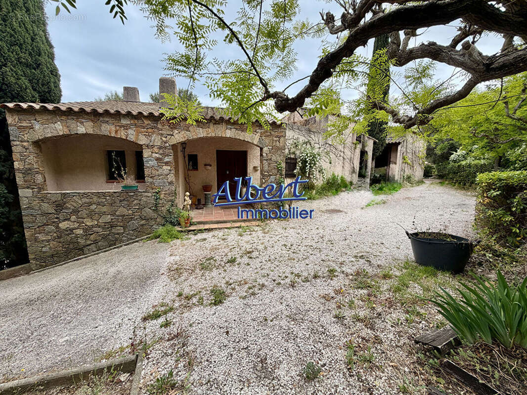 Maison à OLLIOULES