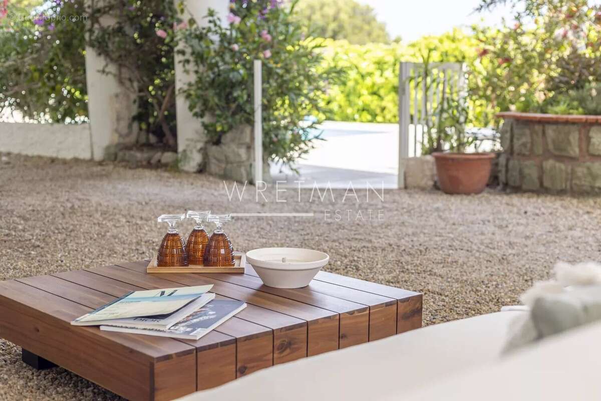 Maison à LES ISSAMBRES