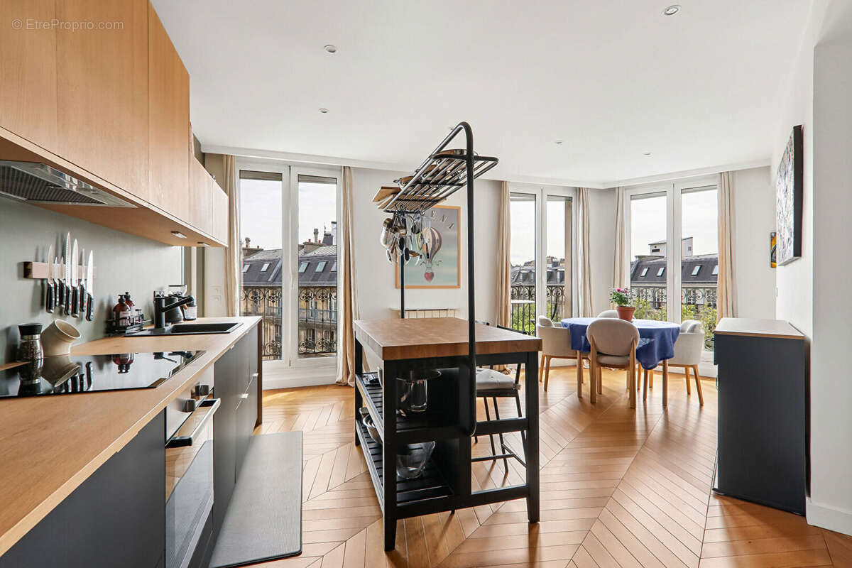 Appartement à PARIS-4E
