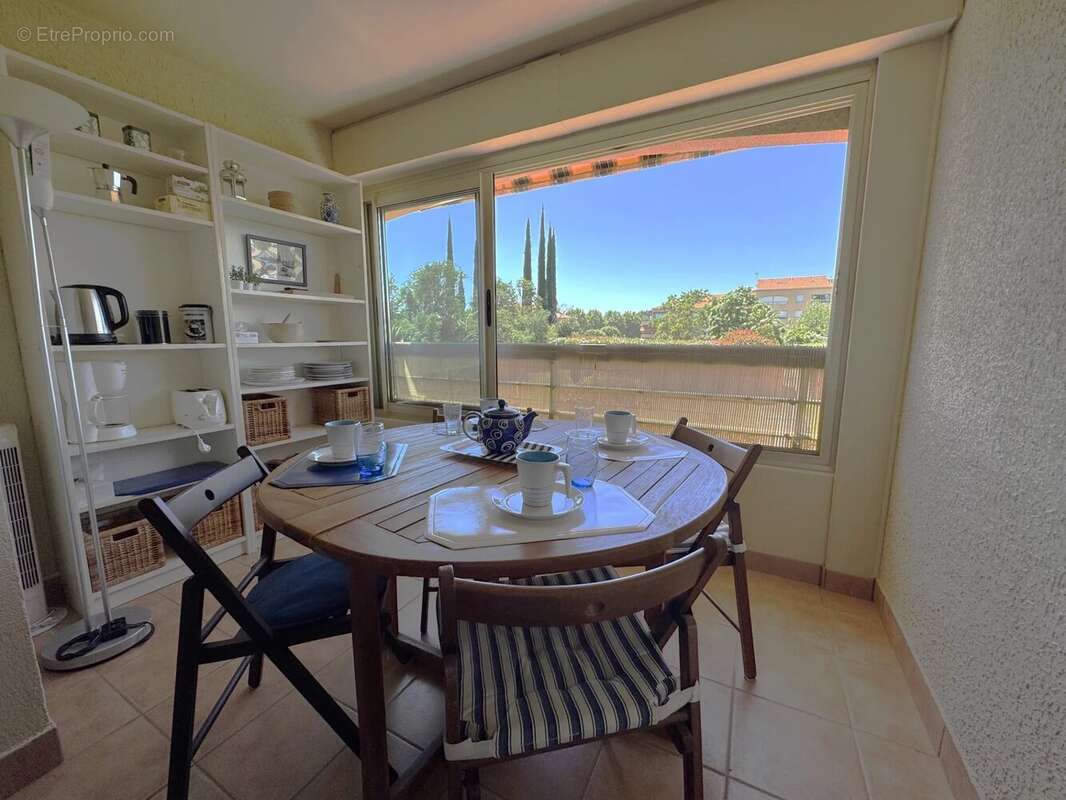 Appartement à LA LONDE-LES-MAURES