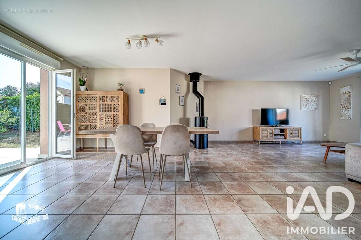 Maison 106 m² à Audun-Le-Roman  - photo 6