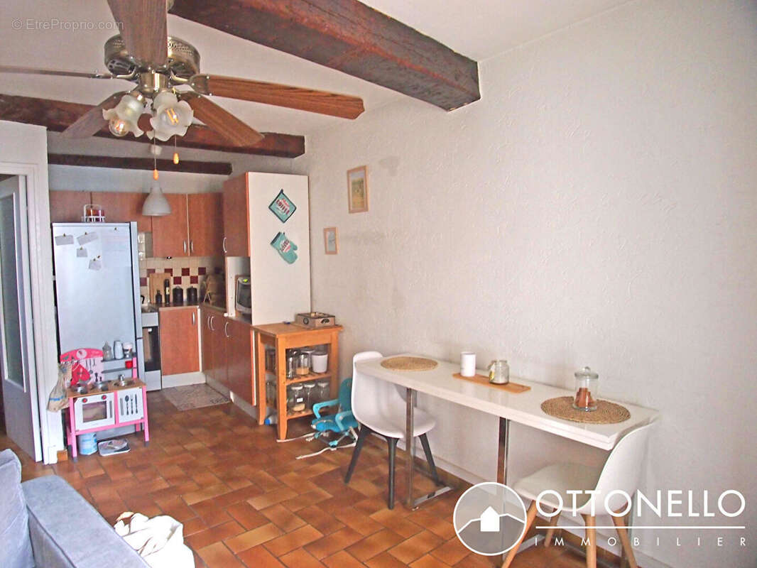 Maison à ROQUEBRUNE-SUR-ARGENS