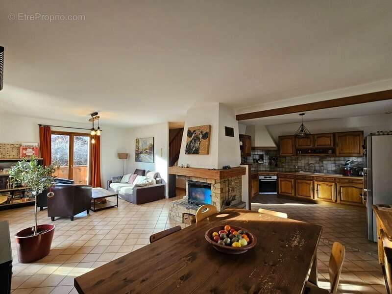 Maison à SAINT-JEOIRE