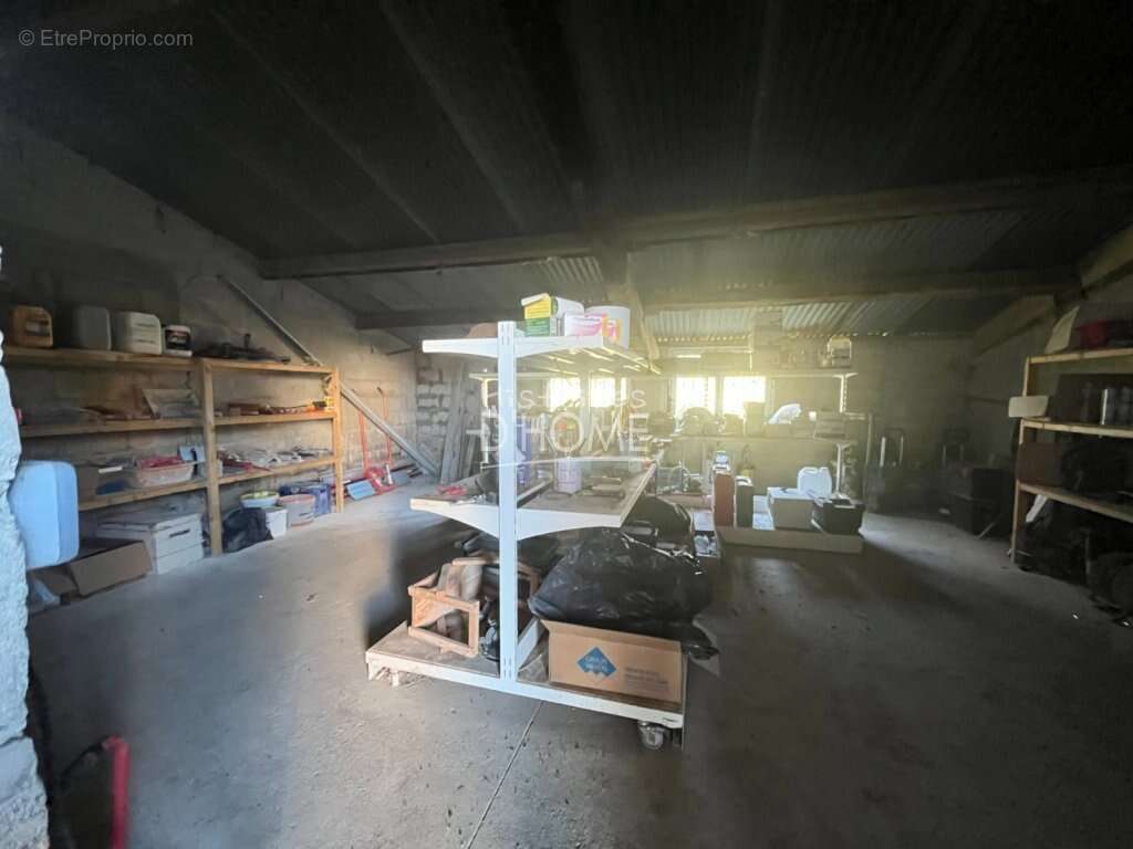 Maison à JOUY-LE-CHATEL