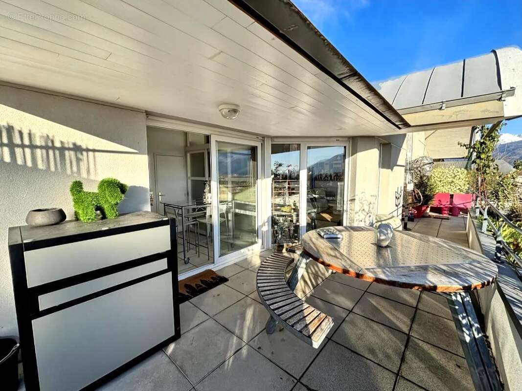 Appartement à MEYLAN