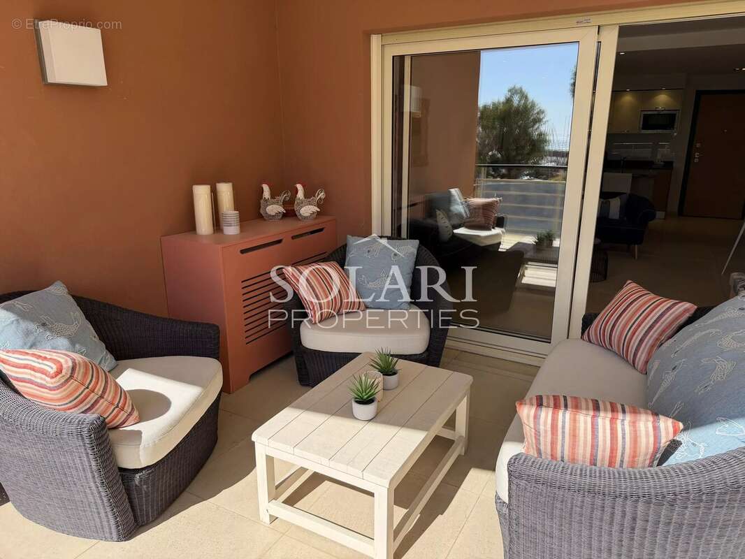 Appartement à THEOULE-SUR-MER