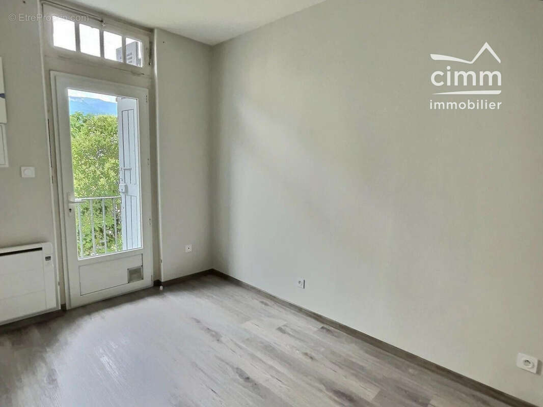 Appartement 27 m² à Grenoble  - photo 2