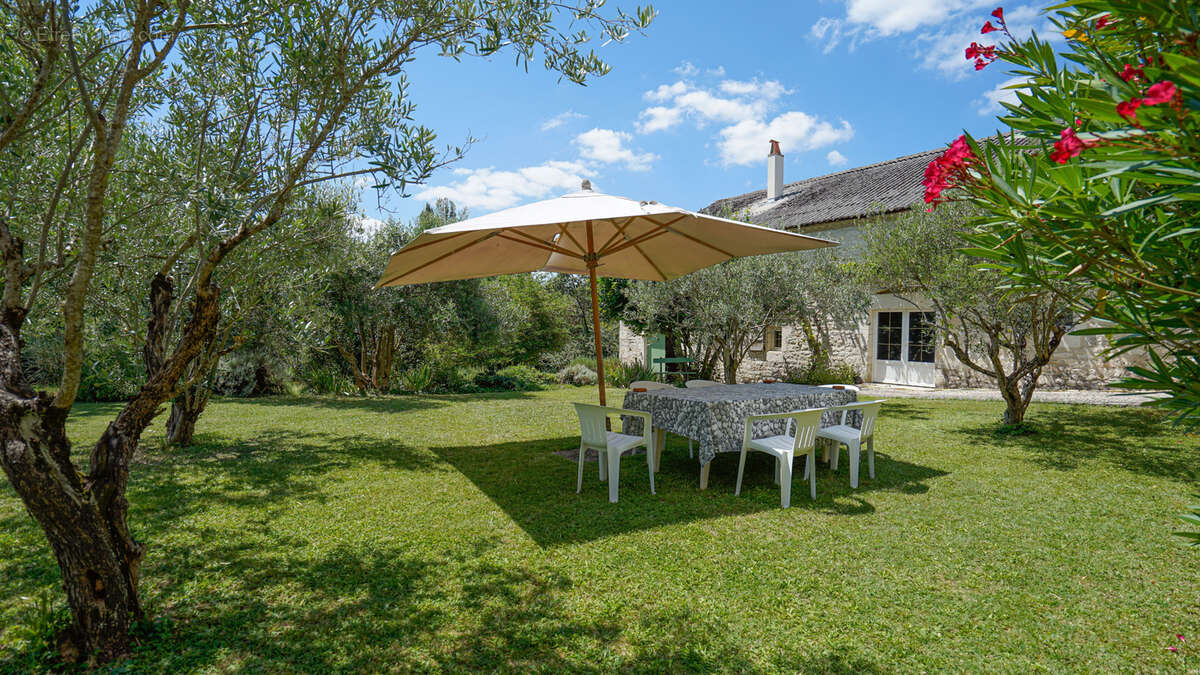 Maison à MONTCUQ