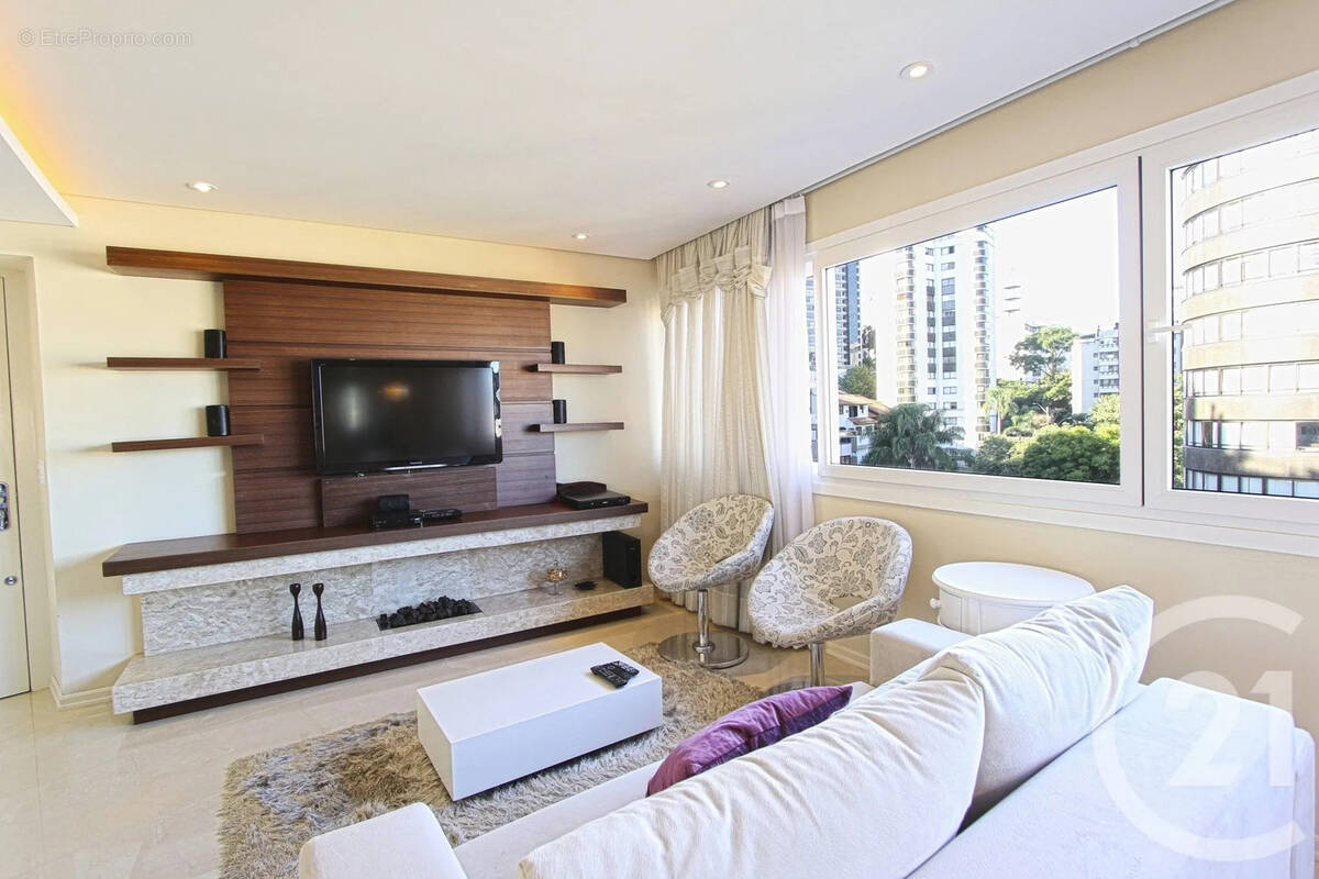 Appartement à BRON